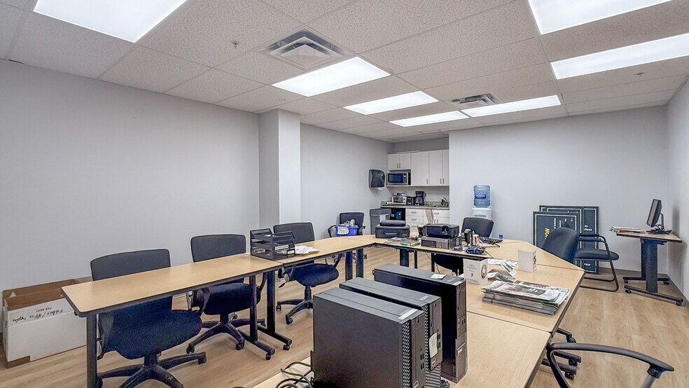 More Photos Of 8175 Dallas Dr, Kamloops Warehouse For Lease