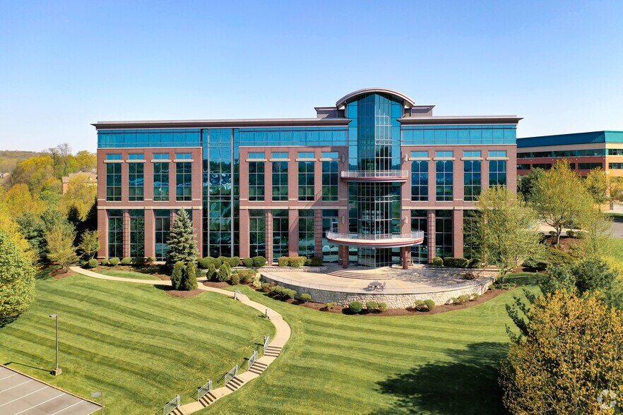 More Photos Of 370 Southpointe Blvd, Canonsburg Office For Lease