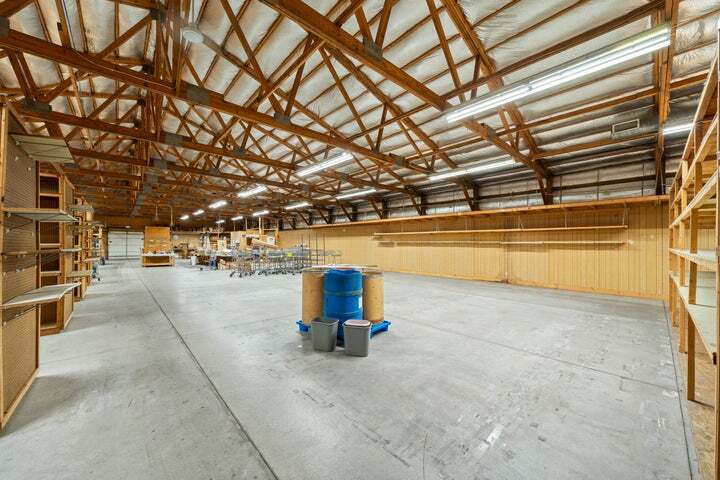More Photos Of 130 Elizabeth Ln, Genoa City Industrial For Lease