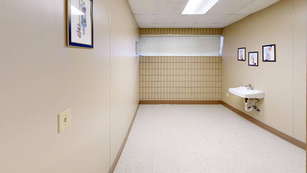 More Photos Of 306 10th St, Haines City Medical For Lease