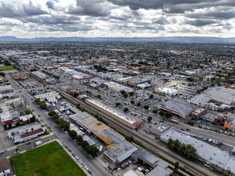 More Photos Of 1201 Truman St, San Fernando Storefront For Lease