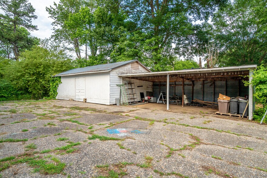More Photos Of 808-814 W Center St, Sheridan Storefront For Sale