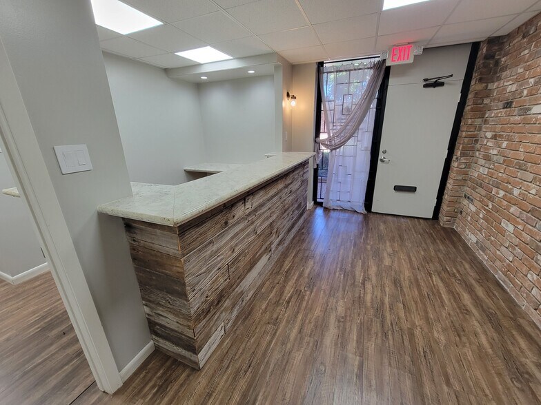 More Photos Of 4910 Willowbend Blvd, Houston Office Residential For Lease