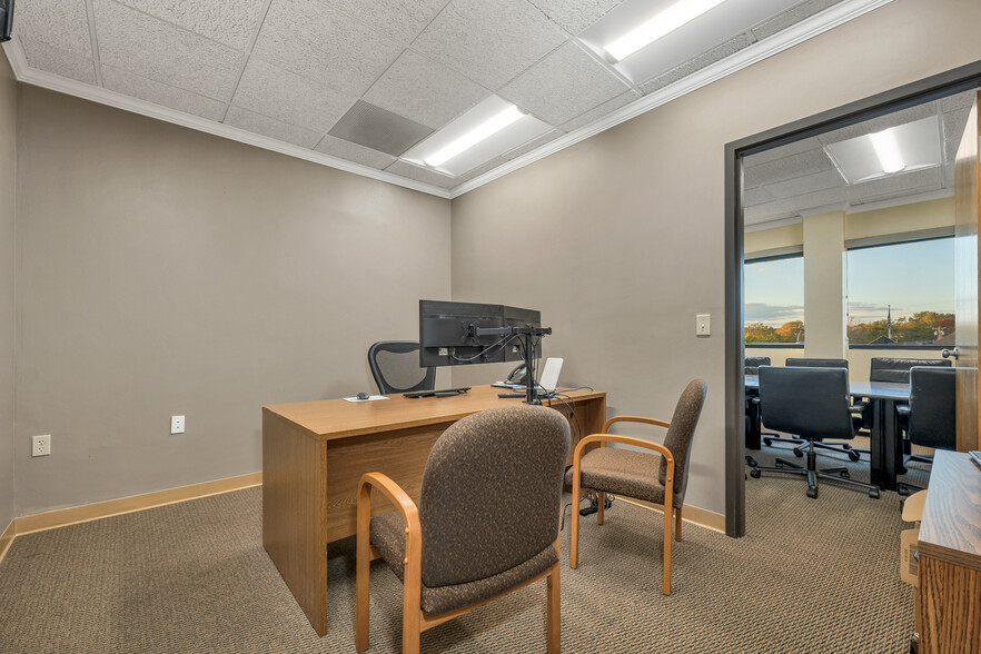 More Photos Of 231a Sutton Street, North Andover Office For Sale