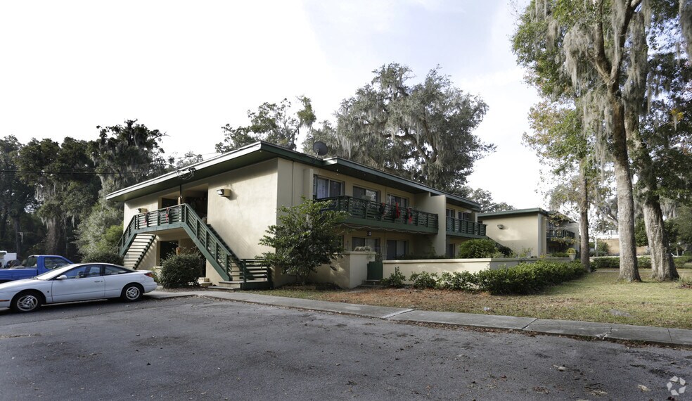 More Photos Of 220 Stowe Ave, Orange Park Apartments For Sale