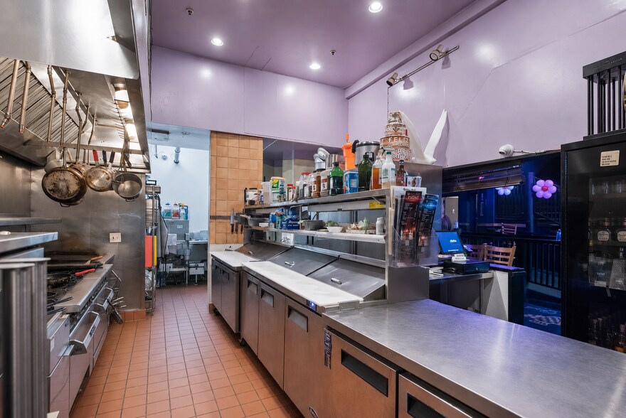 More Photos Of 228 Castro St, Mountain View Bar For Sale