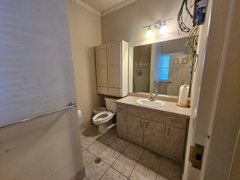 More Photos Of 32 Church St, Flemington Office Residential For Lease