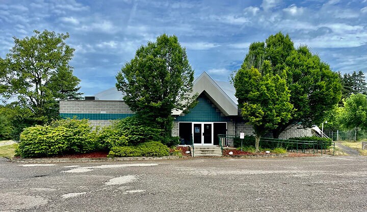 More Photos Of 5617 Portage St NW, North Canton Sports And Entertainment For Sale