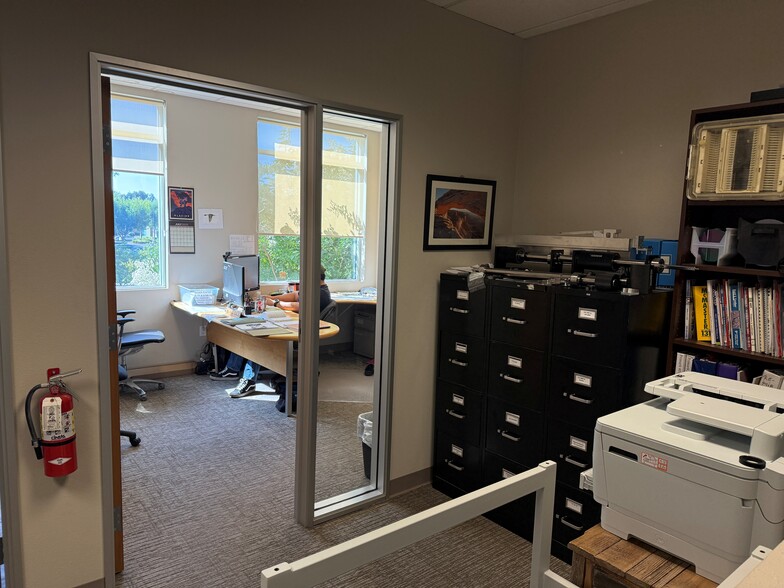 More Photos Of 355 Piercy Rd, San Jose Research And Development For Sale