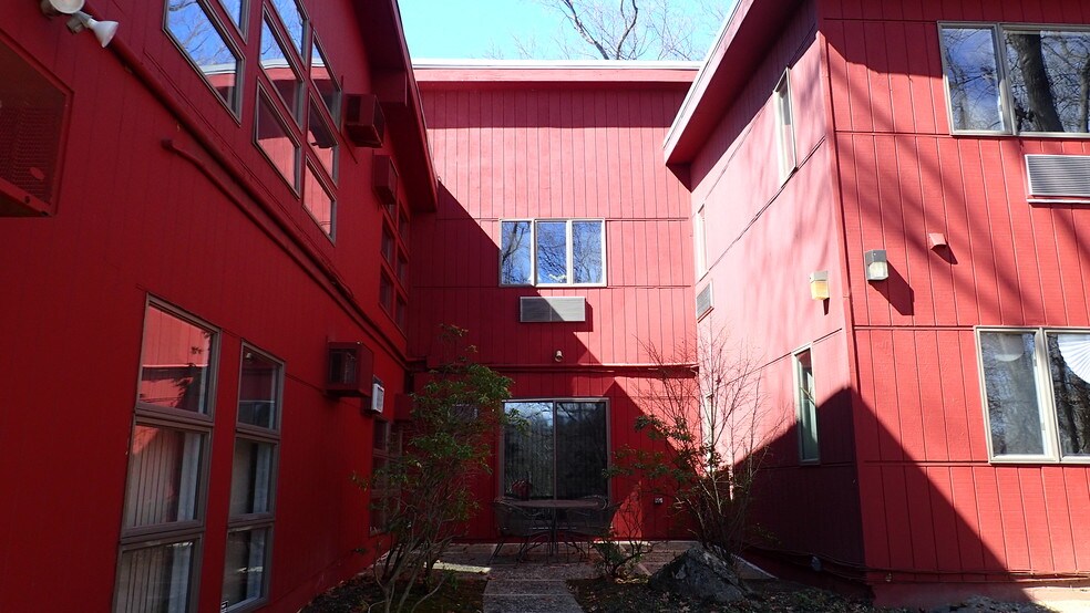 More Photos Of 3005 Brodhead Rd, Bethlehem Office For Sale