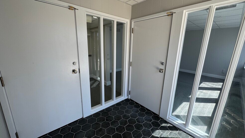 More Photos Of 210 Prospect Ave, Phillipsburg Office For Sale