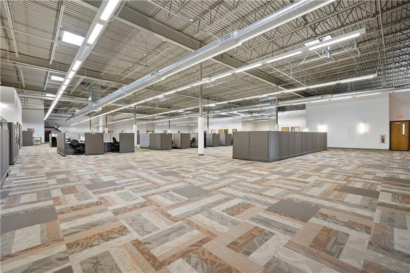 More Photos Of 7025 Clairton Rd, West Mifflin Flex For Lease