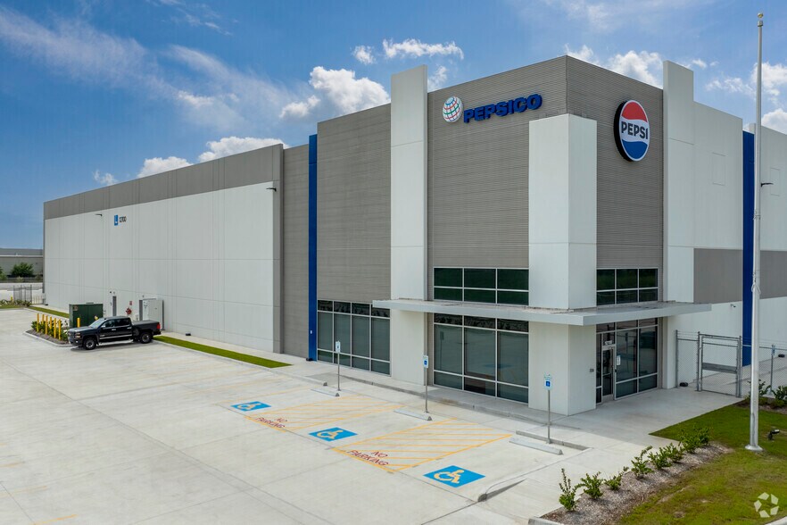 More Photos Of S Sam Houston Pky W, Missouri City Unknown For Lease
