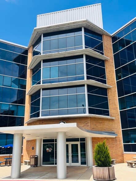 More Photos Of Union Carbide Dr, South Charleston Unknown For Lease