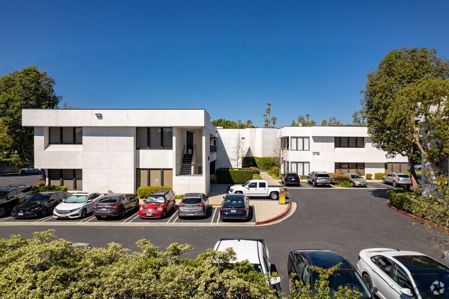 More Photos Of 1710 W Cameron Ave, West Covina Unknown For Lease