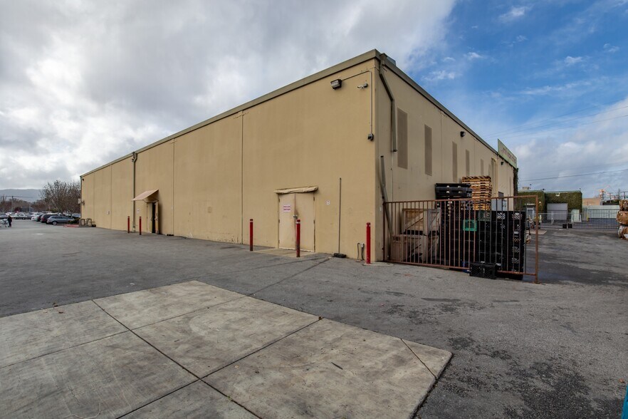 More Photos Of 150 Charter St, Redwood City Land For Sale