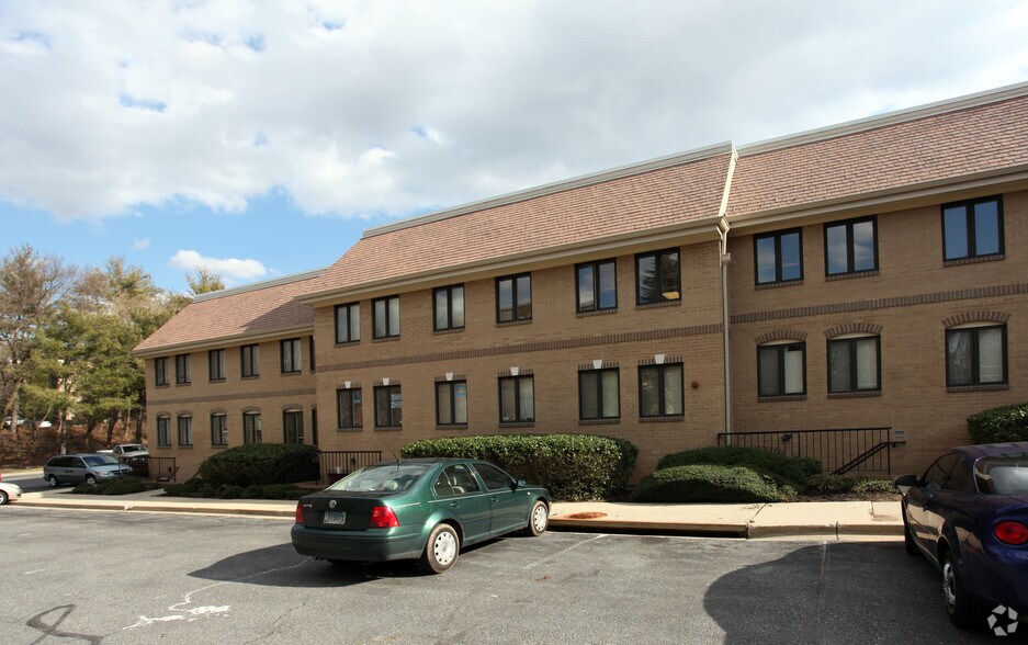 More Photos Of 965 Russell Ave, Gaithersburg Office For Lease