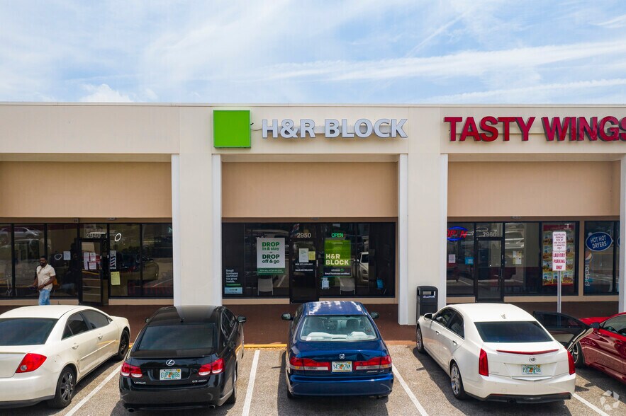 More Photos Of 2810-3016 54th Ave S, Saint Petersburg Unknown For Lease