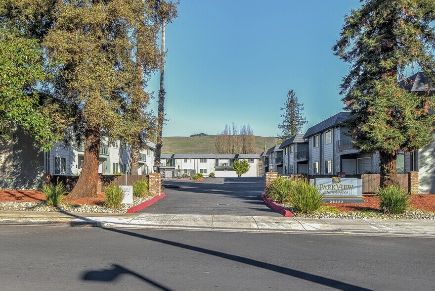 Primary Photo Of 28222 Lustig Ct, Hayward Apartments For Sale