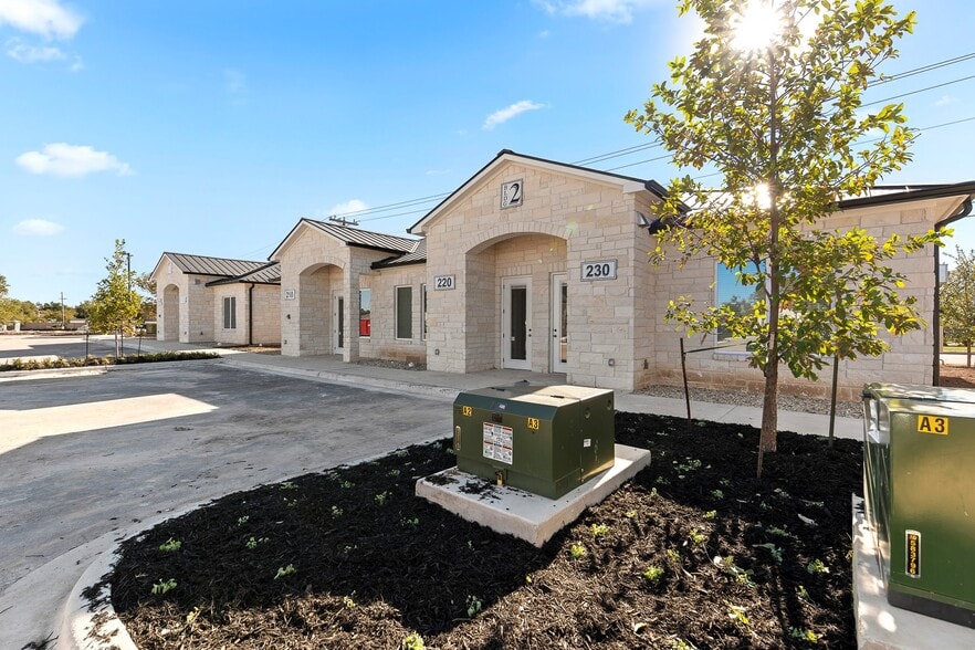 More Photos Of 3835 County Road 175, Round Rock Office For Sale