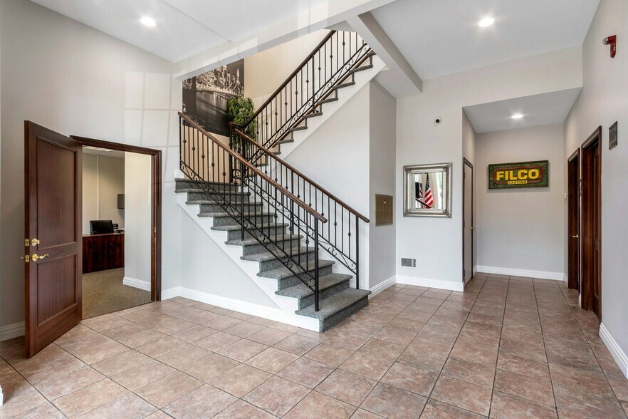 More Photos Of 161 Mckinley St, Closter Office For Sale