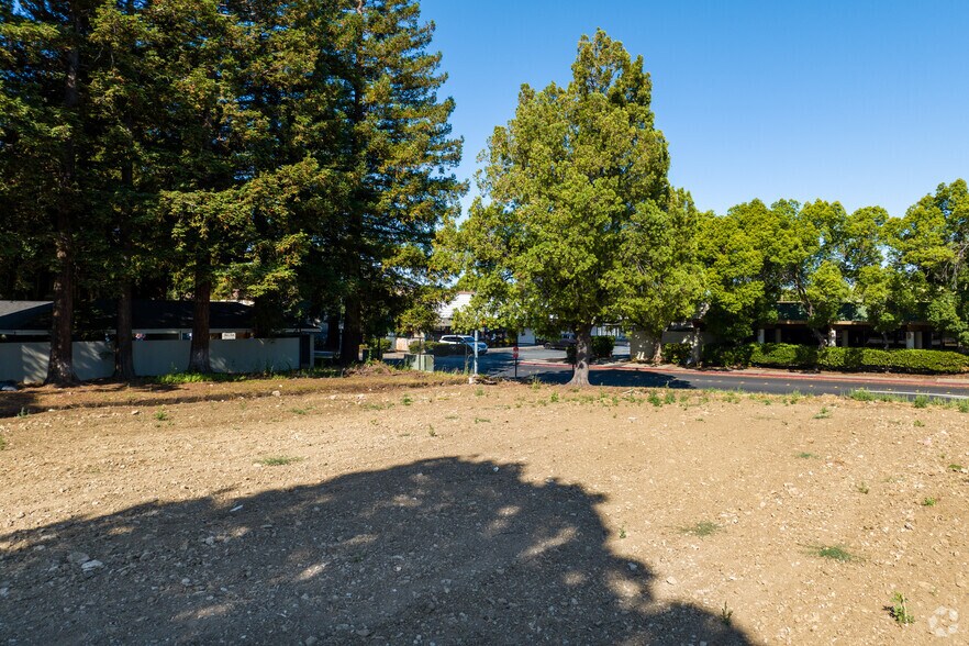 More Photos Of 4390 Clayton Rd, Concord Restaurant For Lease