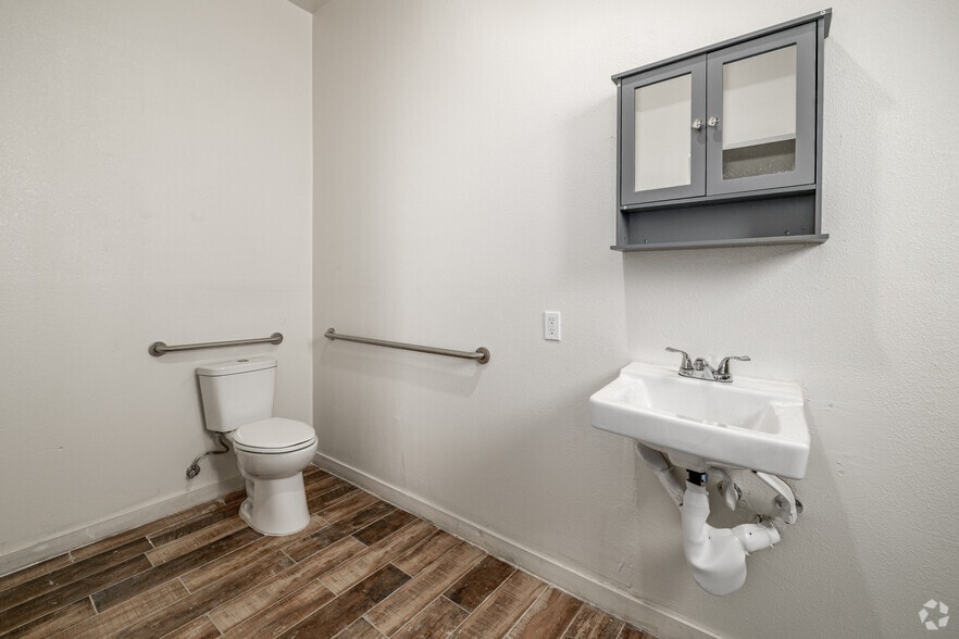 More Photos Of 3217 S Central Ave, Los Angeles Apartments For Sale