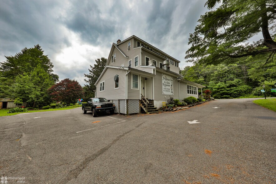 More Photos Of 2468 Route 390, Canadensis Hospitality For Sale