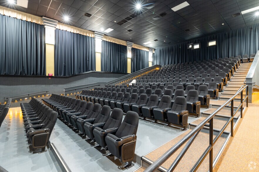 More Photos Of 3930 E Dupont Rd, Fort Wayne Movie Theatre For Sale