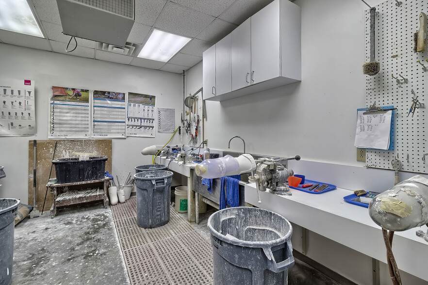 More Photos Of 811 Sunset Blvd, West Columbia Medical For Sale