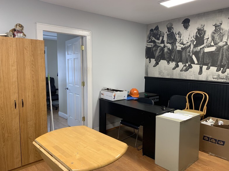 More Photos Of 63 E 1st St, Mount Vernon Land For Lease