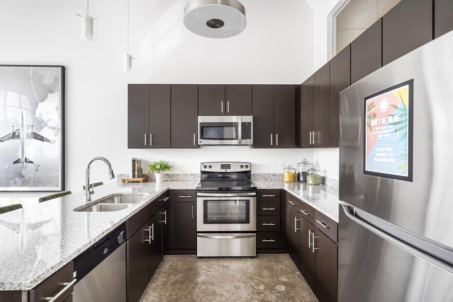 More Photos Of 575 E 4th St, Winston-Salem Apartments For Lease