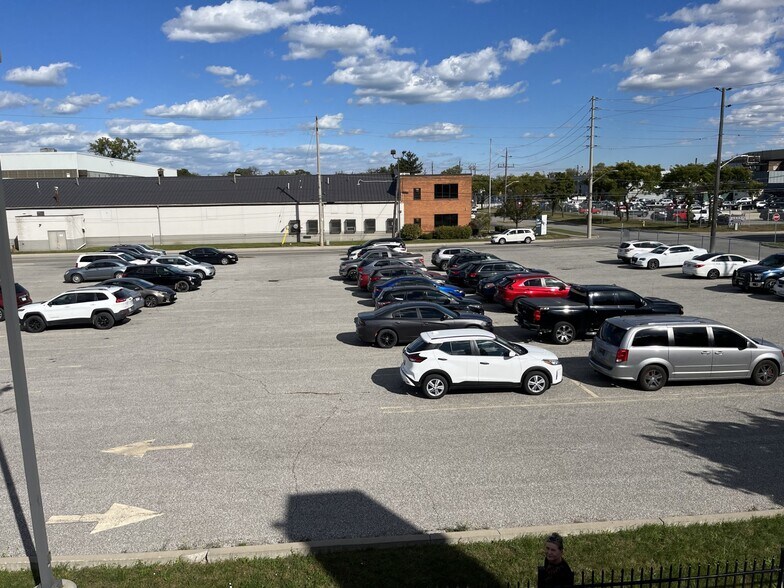 More Photos Of 1387 Mcdougall St, Windsor Parking Lot For Sale