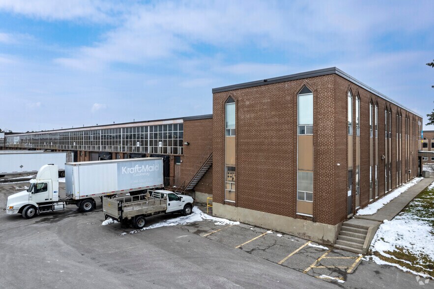 More Photos Of 900 Alness St, Toronto Manufacturing For Lease