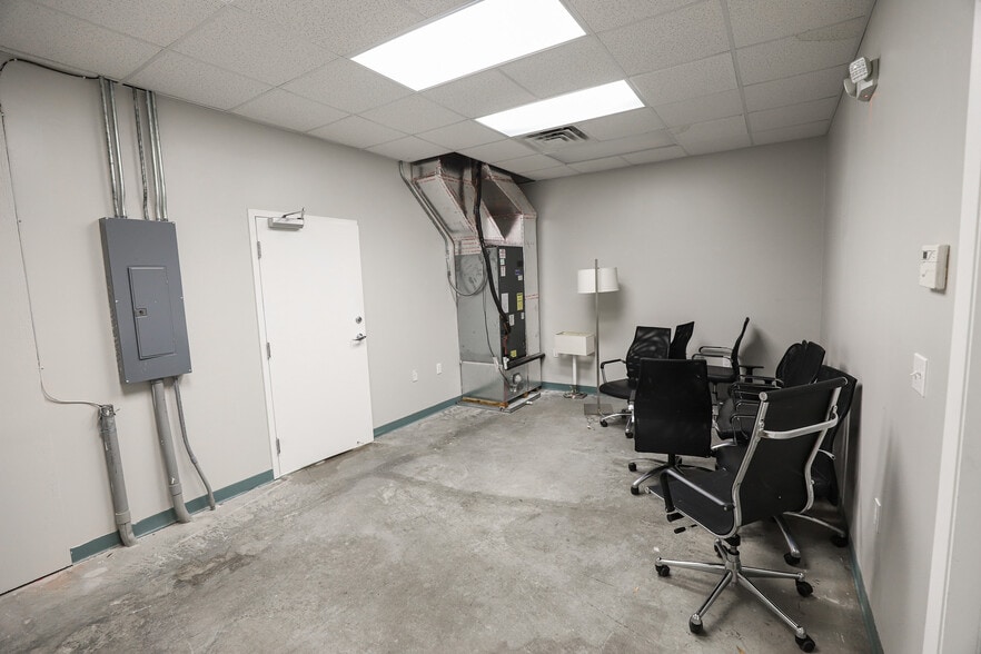 More Photos Of 2025 SW 75th St, Gainesville Medical For Lease