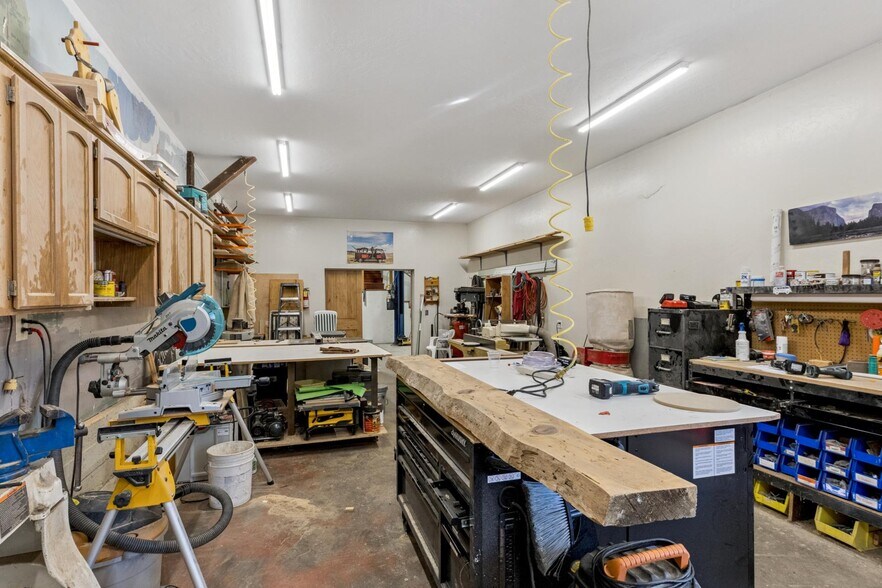 More Photos Of 17481 Highway 50, Twin Bridges General Retail For Sale