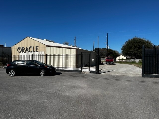 Primary Photo Of 9826 Clay Rd, Houston Warehouse For Lease