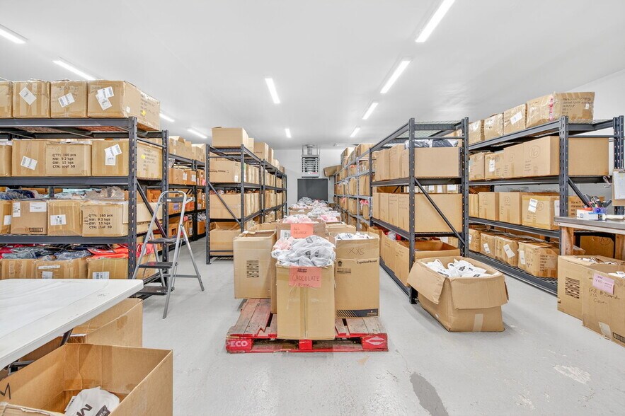 More Photos Of , Woodstock Unknown For Sale