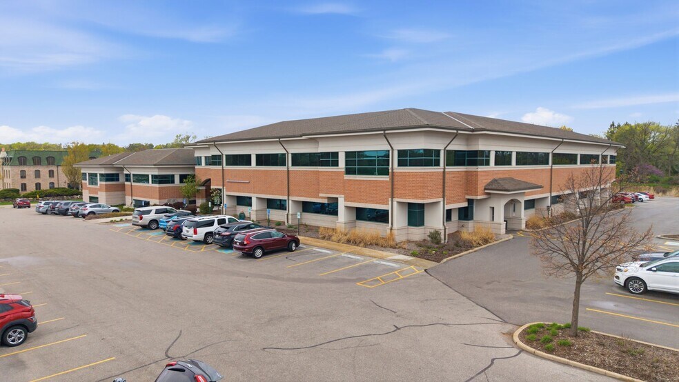 More Photos Of 17000 W North Ave, Brookfield Medical For Lease