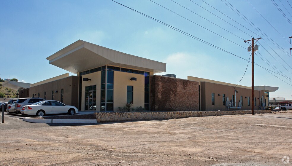 More Photos Of 4301 N Mesa St, El Paso Medical For Lease