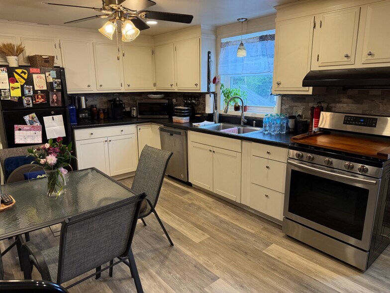 More Photos Of 1 N Main St, Ashley Restaurant For Sale