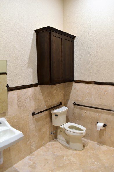 More Photos Of 5899 Preston Rd, Frisco Medical For Sale