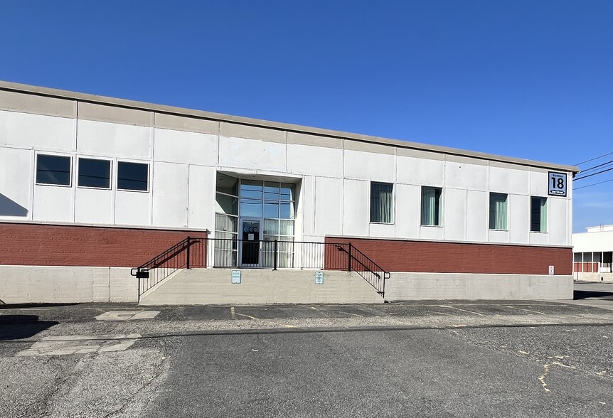 Primary Photo Of 3808 N Sullivan Rd, Spokane Valley Warehouse For Lease