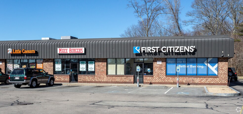 More Photos Of 289 Winthrop St, Taunton Storefront For Lease