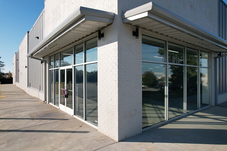 More Photos Of 819 N Westover Blvd, Albany Freestanding For Lease