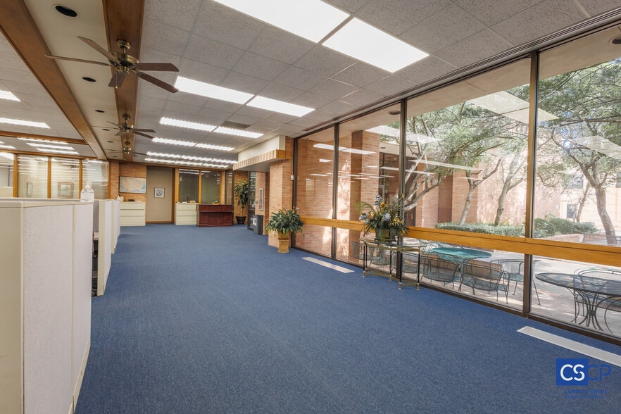 More Photos Of 855 W Ash Ave, Duncan Office For Sale