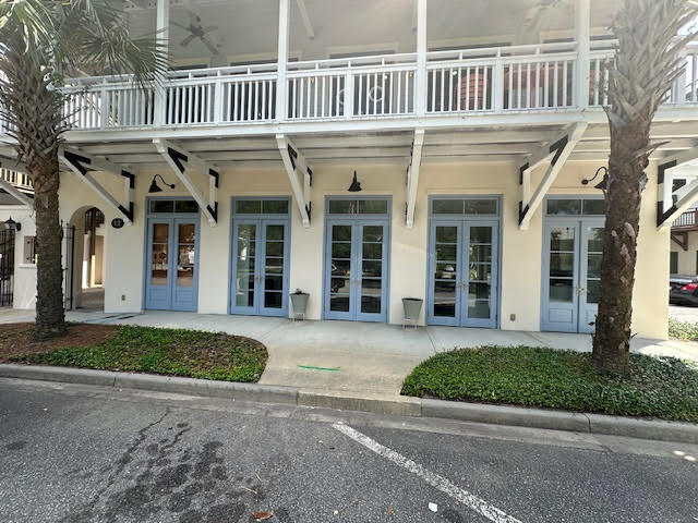 More Photos Of 12 Celadon Dr, Beaufort Storefront Retail Office For Lease