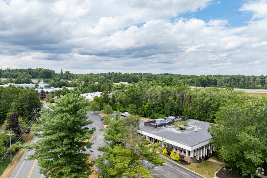 More Photos Of 6 Manor Pky, Salem Office For Lease