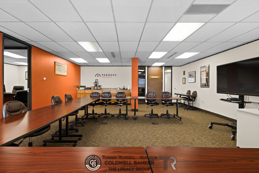 More Photos Of 800 Werner Ct, Casper Office For Sale