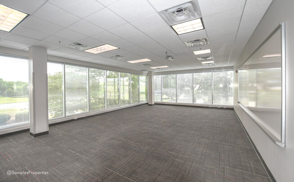 More Photos Of 4955 Corporate Dr NW, Huntsville Office For Lease